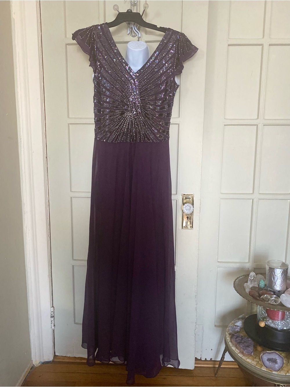 J Kara Deep PlumElegant Plum Sequin V-Neck Evening Dress